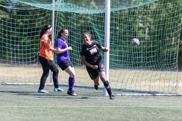 Bild 122 - wBJ SV Henstedt Ulzburg - TuS Rotenhof : Ergebnis: 12:0
